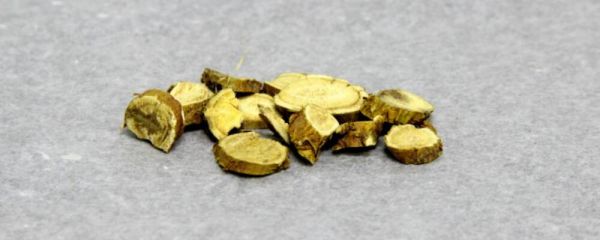 苦参的功效 苦参的作用 苦参
