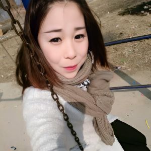 小月亮女