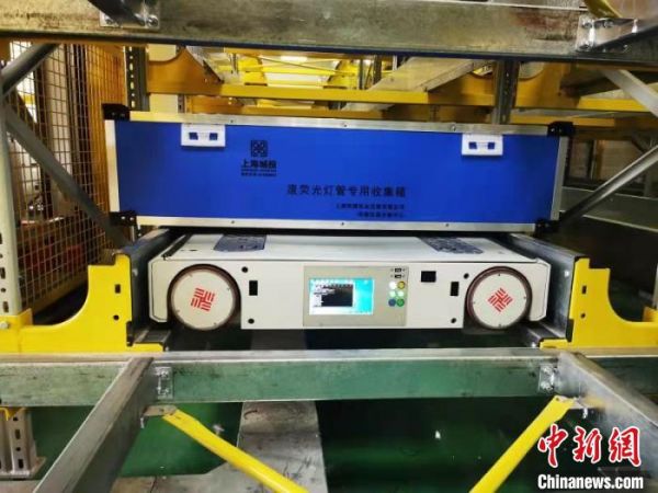 建筑面积600平方米,项目总投资1000万元人民币的虎林有害垃圾分拣中心,分为智能分拣与智慧仓储两大功能车间。 城投环境供图 摄