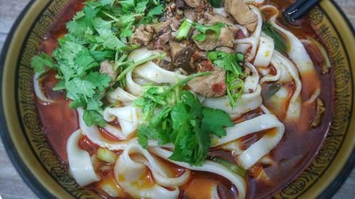 来河南郑州，16块钱吃了一碗羊肉烩面，上百年历史了