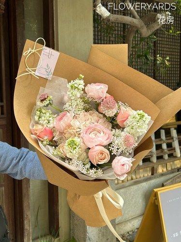 带上喜欢的花去见想见的人｜广州花店