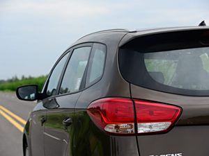 起亚起亚(进口)佳乐2013款 2.0L 5座自动标准版