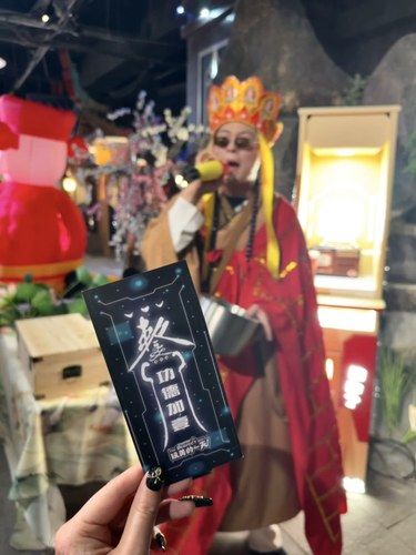 起猛了！居然看到唐僧街头rap！