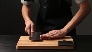 鱼肉蔬菜粥 | 爸爸厨房 VOL.004--三文鱼、彩椒、卷心菜、大米的做法 步骤6