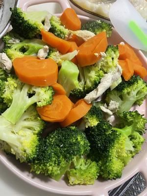 宠物零食-牛肉鱼肉蔬菜饼 /鸡胸肉鱼肉蔬菜饼/的做法 步骤4
