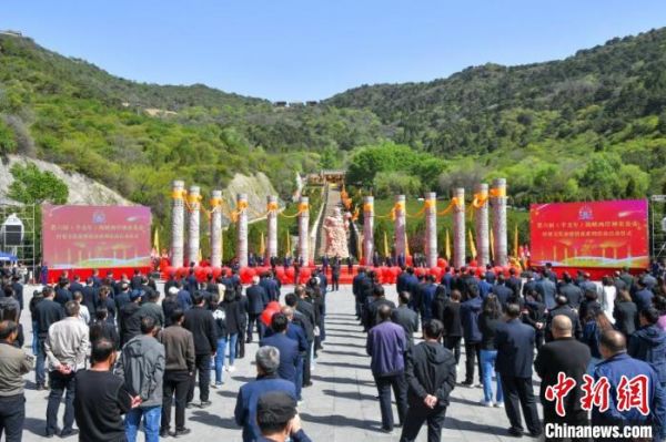 4月27日，第六届海峡两岸神农炎帝经贸文化旅游招商系列活动在山西高平启动。　赵素宾 摄