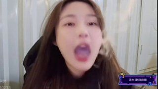 zkl集梦kuku情人节请假停播半个月,回来后口腔溃疡嗓子也哑了,这张口后的动作是习以为常没缓过来?