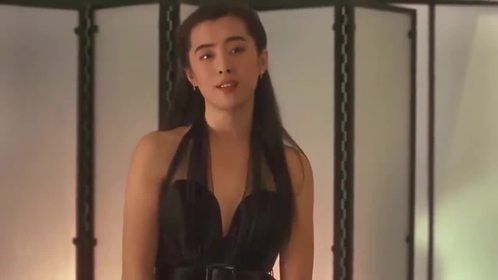 咖啡女人：王祖贤和肌肉男这段，据说笑趴整个导演组，女神发神经