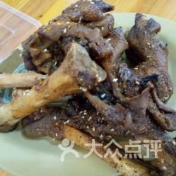 制作羊蹄狗食，营养美味教程