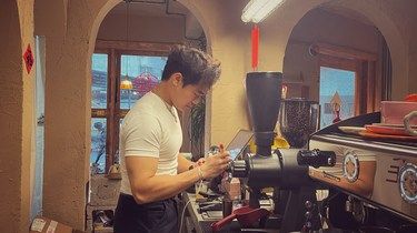 发现宝藏[色]金湾红旗有个身材不错的咖啡主理人