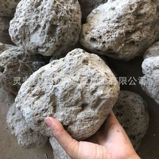 40厘米鱼缸造景石选多大的好：40厘米鱼缸造景石选择指南 鱼缸百科 第1张