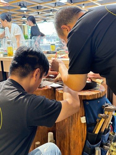 黄金手镯千千万 我的吉言最好看