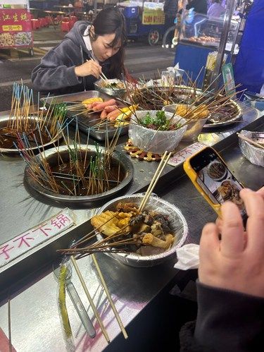 这种地摊麻辣烫有吃过吗