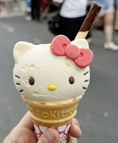 猫猫冰淇淋这么可爱，怎么可以吃猫猫～ 
