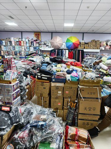通州藏着一个被时代抛弃的小商品市场……