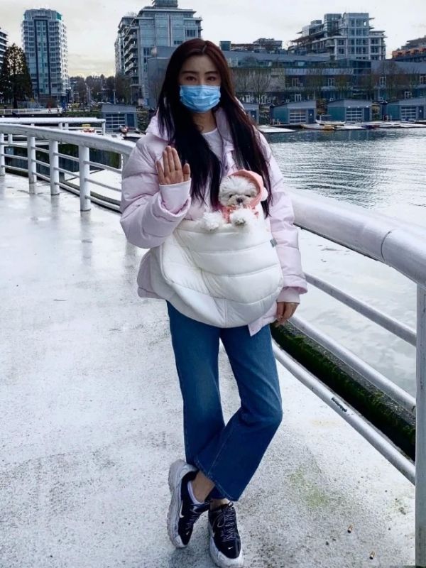 王祖贤53岁生日不忘为武汉祈福，晒出新照难掩惊艳美貌（图）