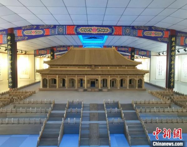 图为“样式雷”太和殿模型。　熊锦阳 摄