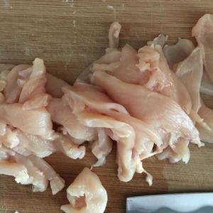 狗狗零食(鸡胸肉)的做法 步骤1