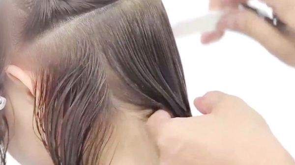 美发教学视频教程，剪头发教学视频，女士理发教学视频