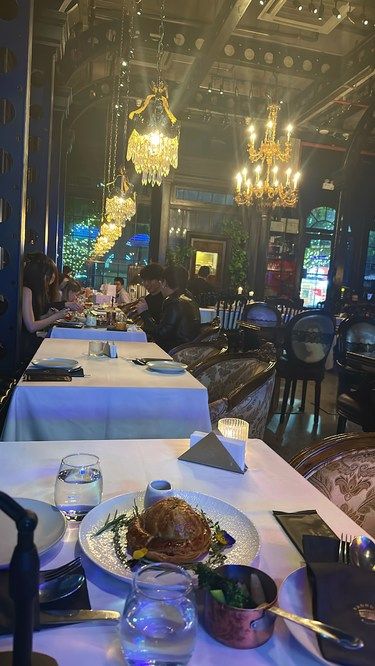 发现一家超美风格餐厅