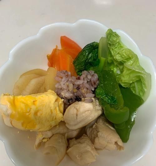 宠物吃不香怎么办？——教你应对吉娃娃食欲不振问题（从健康、环境、饮食等方面找到症结，让你的宠物重拾胃口）