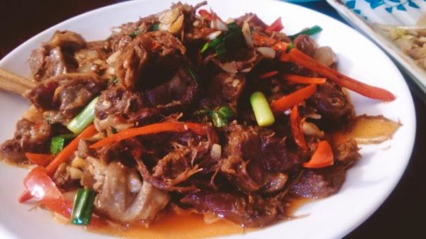 回锅香辣狗肉的做法