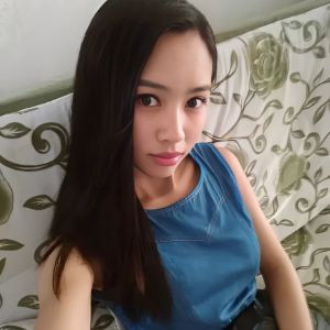 月儿弯弯