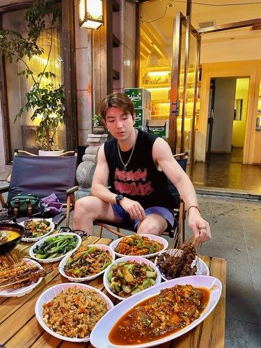 柳州双鱼汇还藏了一家这么爽的烧烤大排档啊？