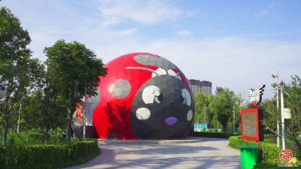 破大防了！80、90后的“顶流男团”空降章丘，一秒穿越小时候……