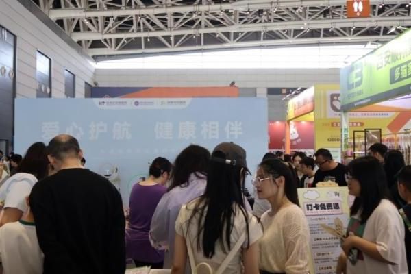 新瑞鹏集团亮相第十届西宠展,用专业与温度引领科学养宠新风尚