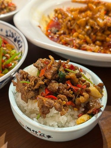 昆明/不辣不欢的一顿饭下饭江湖炒菜