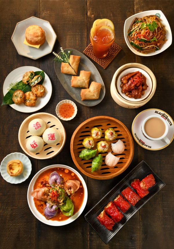 新光三越桃园站前店添好运好运妈咪套餐，特价2098元。 （新光三越提供）