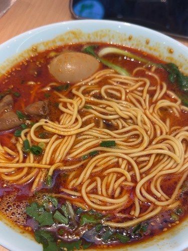 牛肉面热乎乎