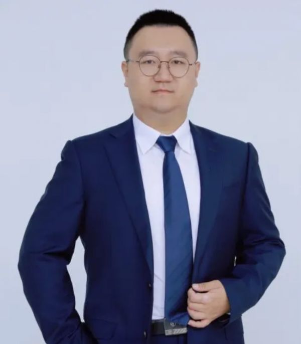 刘策