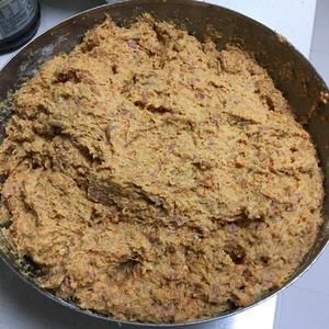 超简单!自制狗狗窝窝头 狗湿粮 狗丸子 狗零食的做法 步骤3