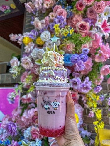 五大道的莫奈花园甜品店！果然宝藏云集…