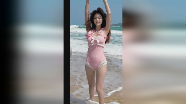小姐姐你怎么能这么美，宛如一只上了岸的美人鱼