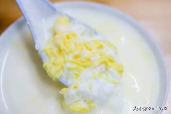 回答狗狗怀孕后吃什么好？