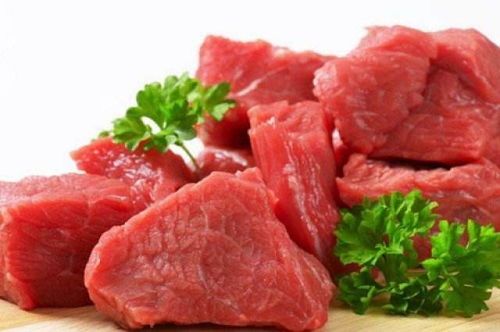 宠物饮食：生牛肉可喂食，健康有保障