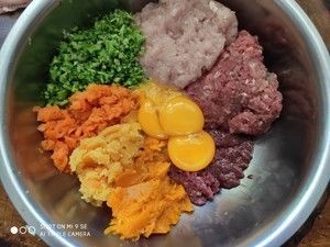 超简单自制狗粮的做法步骤 第2步
