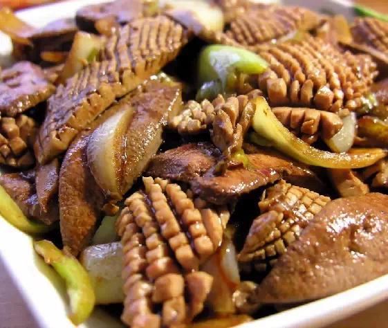 宠物专属美食：健康内脏盛宴