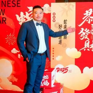 京房王校长 头像