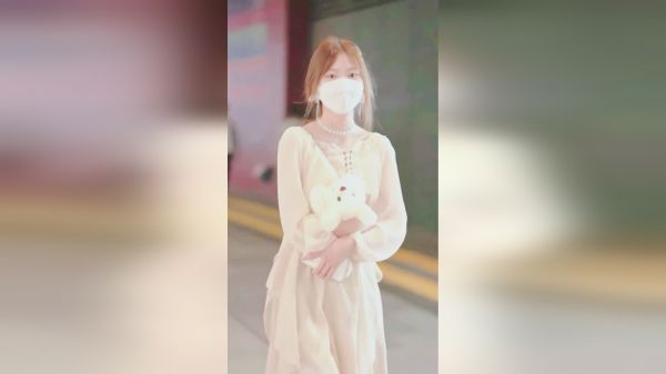 外表干净的女人实在太好看了