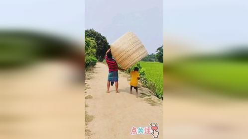 三哥搞笑日常，被小孩耍的团团转