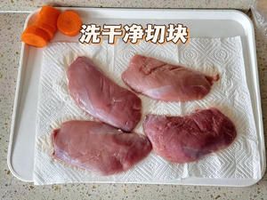 零难度狗狗零食——鸭肉梨冻干烘焙的做法 步骤1