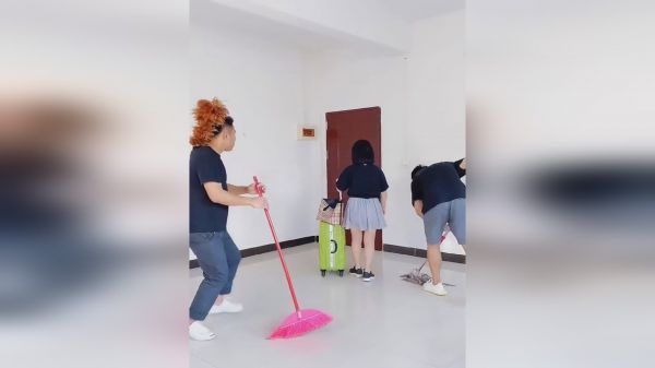 搞笑精彩片段，搞笑大讨论，生活就这样