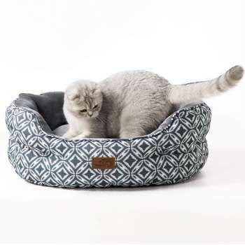 China Manufacturer Wholesale Luxury Customised Soft Washable Plush Slip-Resistant Oxford Bottom Donut Round Dog Pet Bed