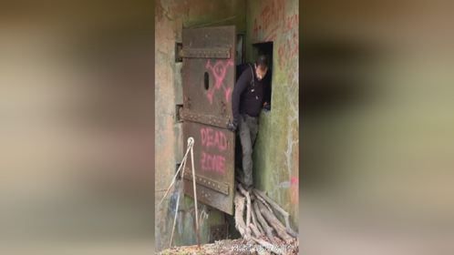 马奇诺防线地堡探索，意外发现两幅古画