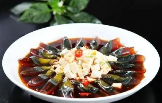 年夜饭吃什么 皮蛋豆腐