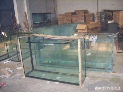 玻璃鱼缸制作方法 设计图纸（玻璃鱼缸制作方法主要有以下几种方法是最常见的自制鱼缸方式） 鱼缸百科 第1张